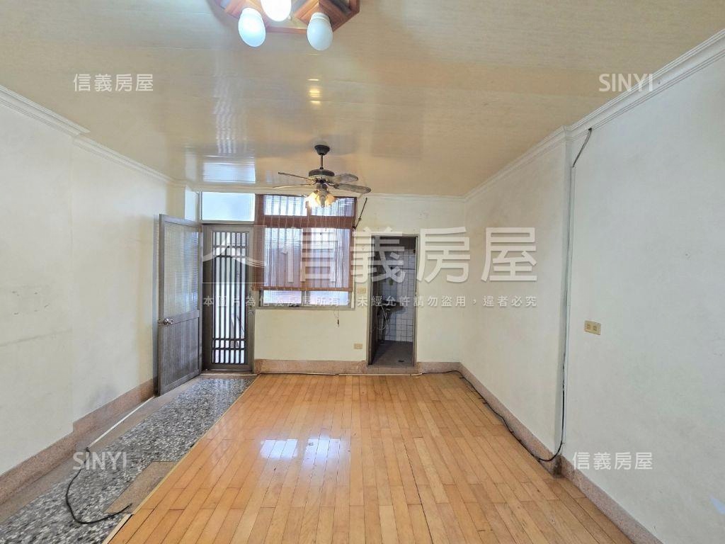 ❤大里區靜巷大地坪透天❤房屋室內格局與周邊環境