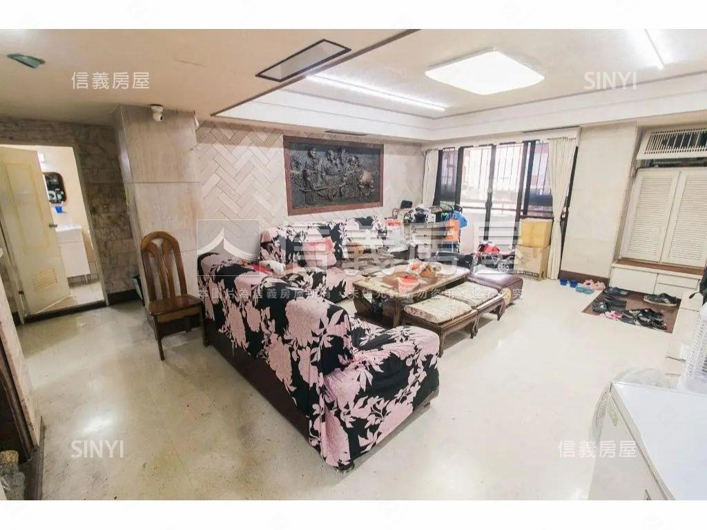 景華名人電梯４房房屋室內格局與周邊環境