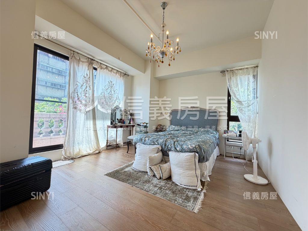 凡賽絲美裝潢稀有露台戶房屋室內格局與周邊環境