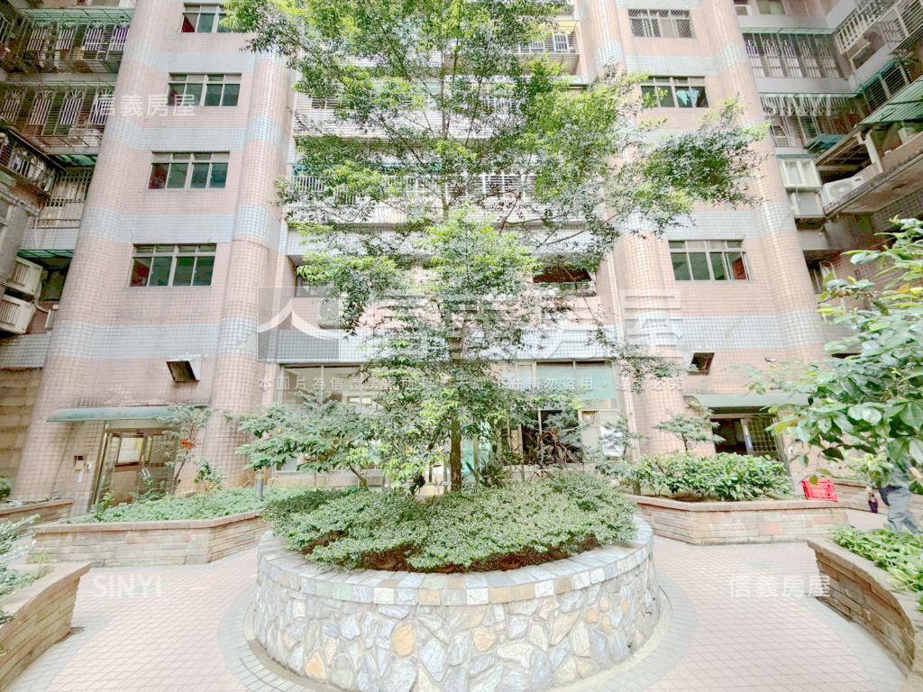 板南線新埔站方正電梯兩房房屋室內格局與周邊環境