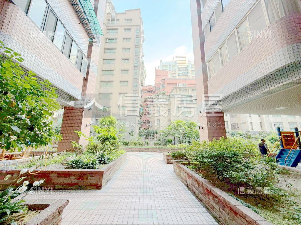 板南線新埔站方正電梯兩房房屋室內格局與周邊環境