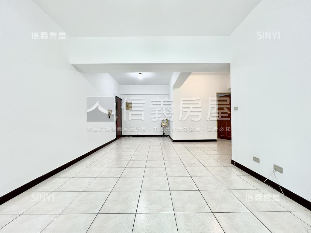 雙捷運台北華府三房美屋房屋室內格局與周邊環境