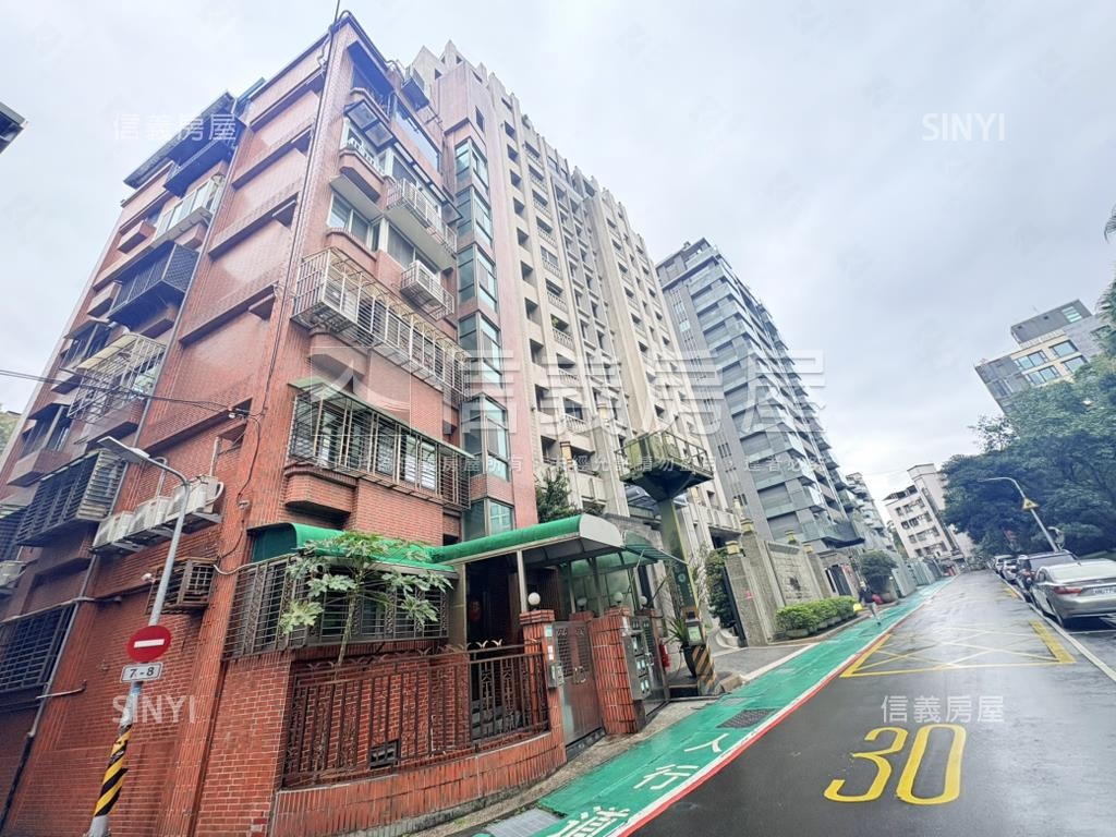 康寧華廈●稀有壹樓釋出房屋室內格局與周邊環境