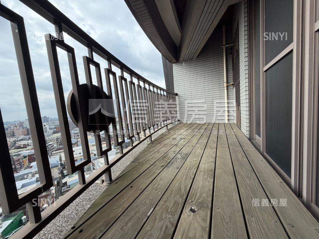 鴻築吾江次頂樓兩房房屋室內格局與周邊環境