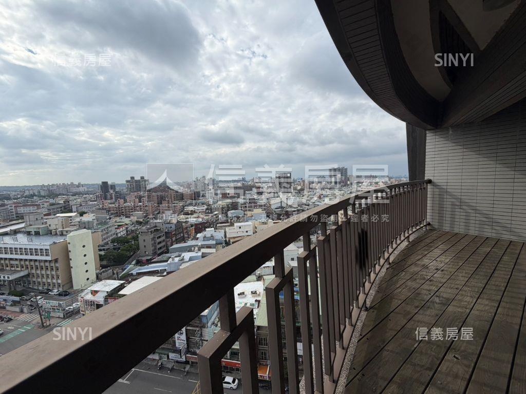 鴻築吾江次頂樓兩房房屋室內格局與周邊環境