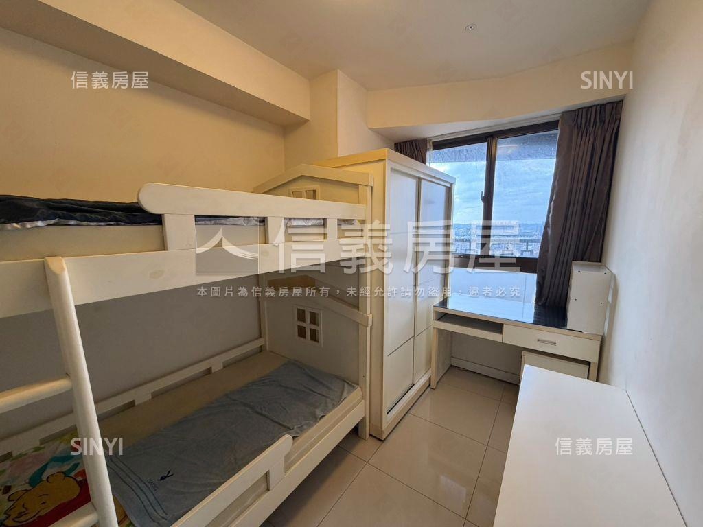 鴻築吾江次頂樓兩房房屋室內格局與周邊環境