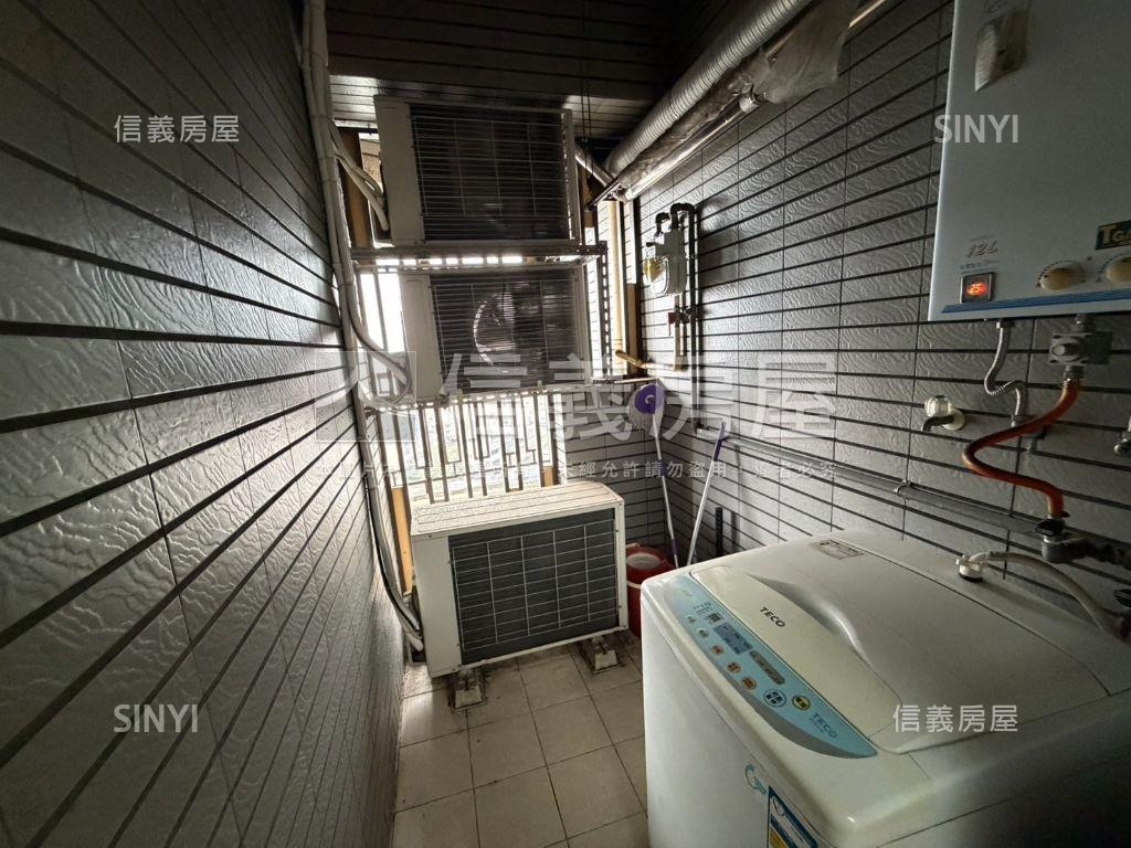 鴻築吾江次頂樓兩房房屋室內格局與周邊環境