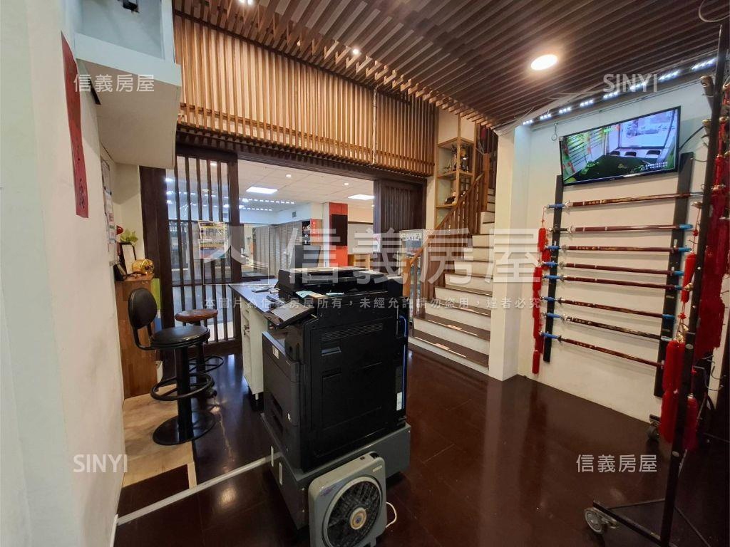 可租大坪數五期一樓地下室房屋室內格局與周邊環境