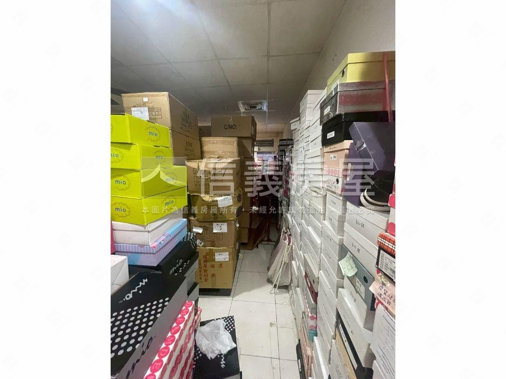 中正路面寬金店面房屋室內格局與周邊環境