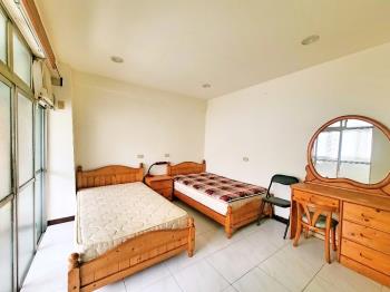 近四號公園邊間光寓