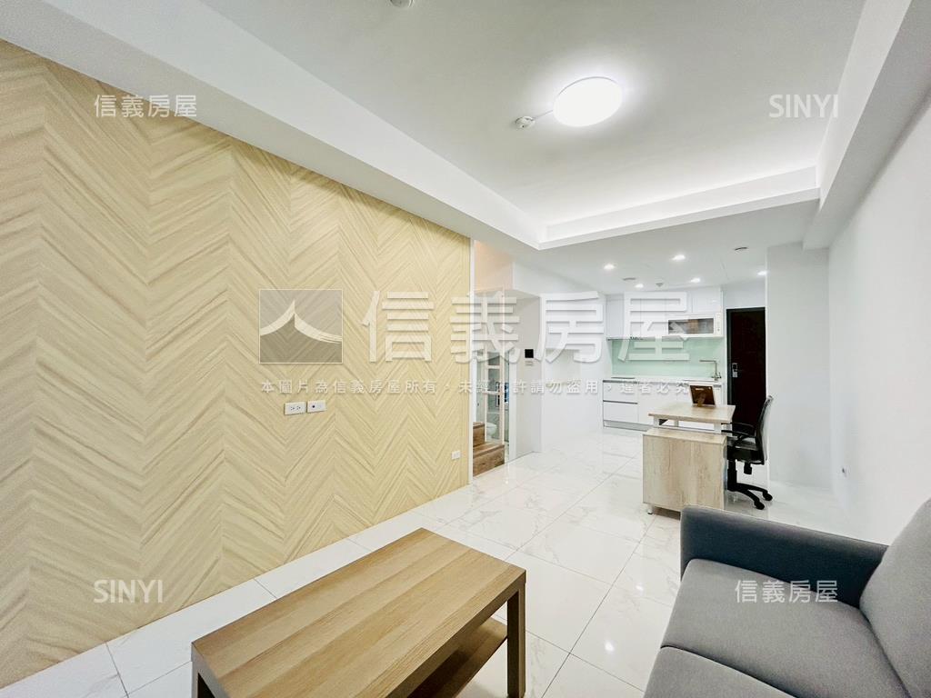 晶鑽挑高精品宅房屋室內格局與周邊環境