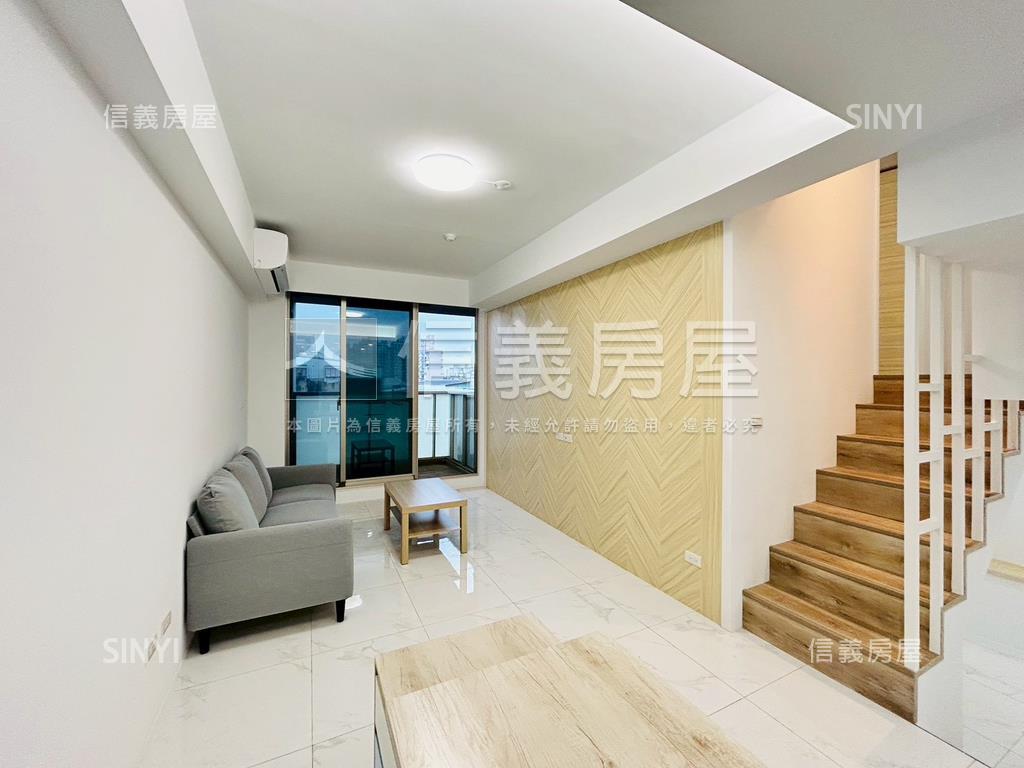 晶鑽挑高精品宅房屋室內格局與周邊環境