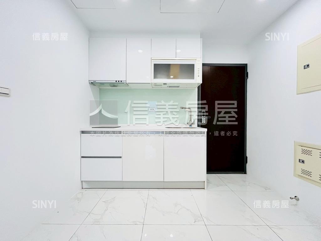 晶鑽挑高精品宅房屋室內格局與周邊環境