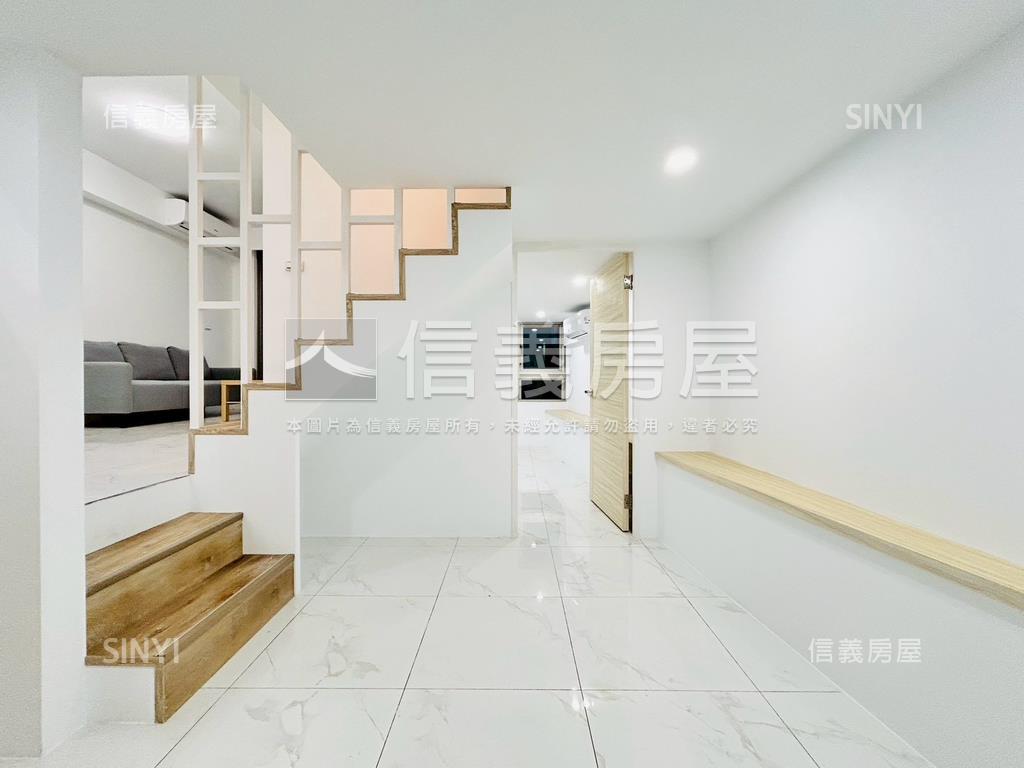 晶鑽挑高精品宅房屋室內格局與周邊環境