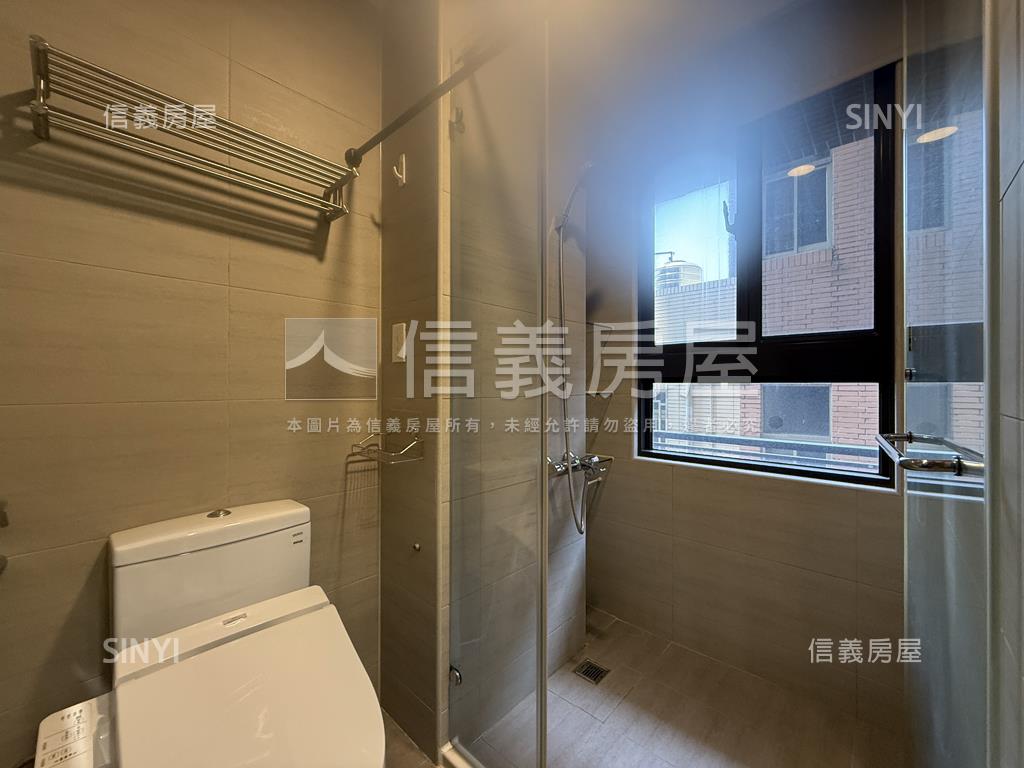 百達灣時代兩房兩衛車位房屋室內格局與周邊環境