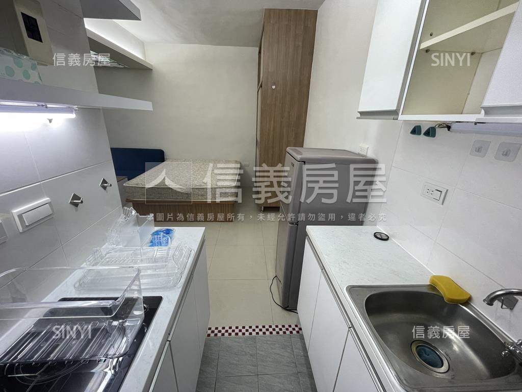 迴龍捷運貳樓美屋房屋室內格局與周邊環境