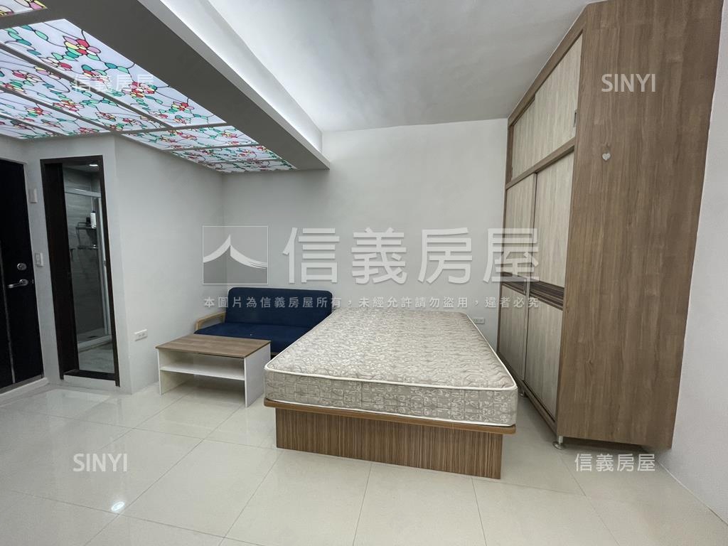 迴龍捷運貳樓美屋房屋室內格局與周邊環境