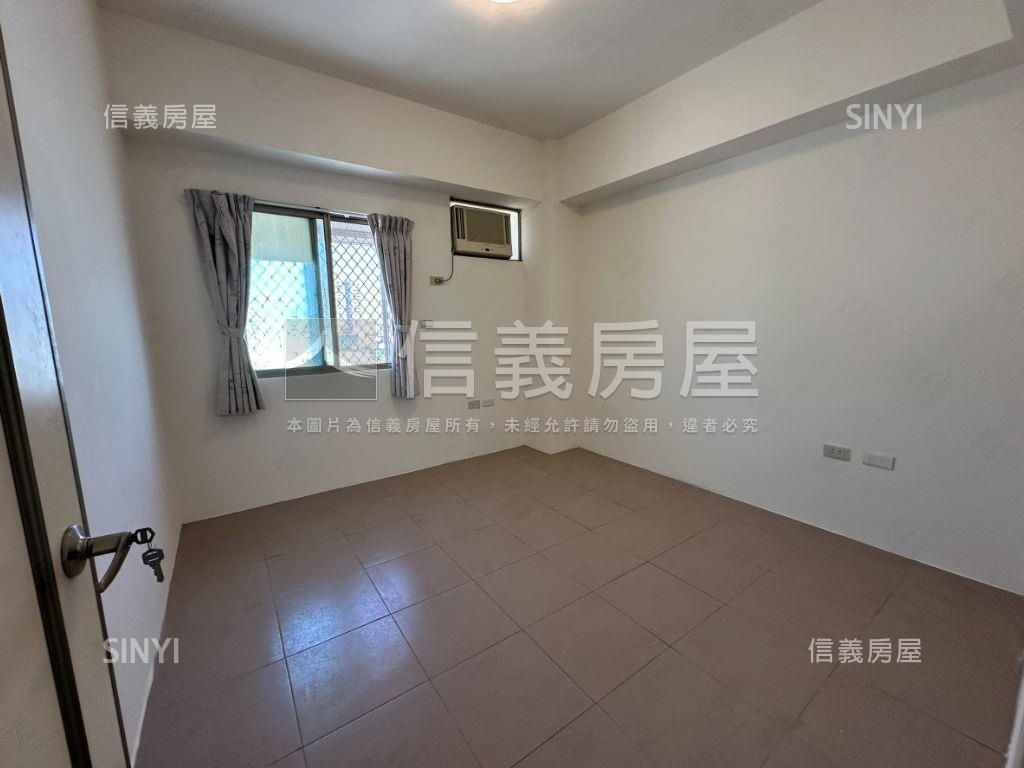 探索公園漫步小資３房平車房屋室內格局與周邊環境