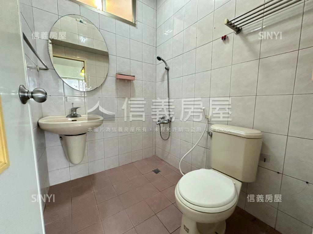 探索公園漫步小資３房平車房屋室內格局與周邊環境