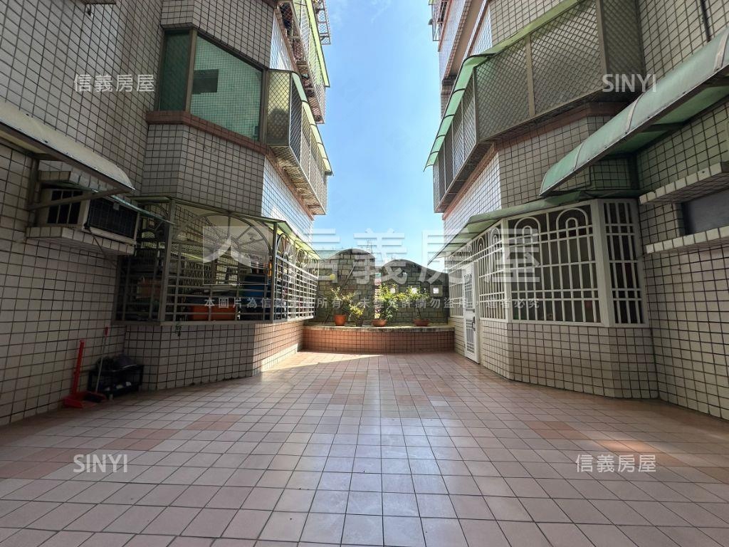 探索公園漫步小資３房平車房屋室內格局與周邊環境