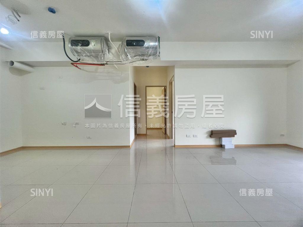 星野之森Ｇ區三房加車位房屋室內格局與周邊環境