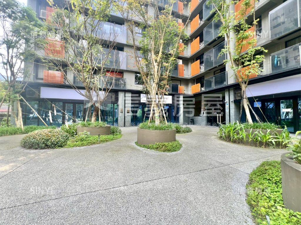 星野之森Ｇ區三房加車位房屋室內格局與周邊環境