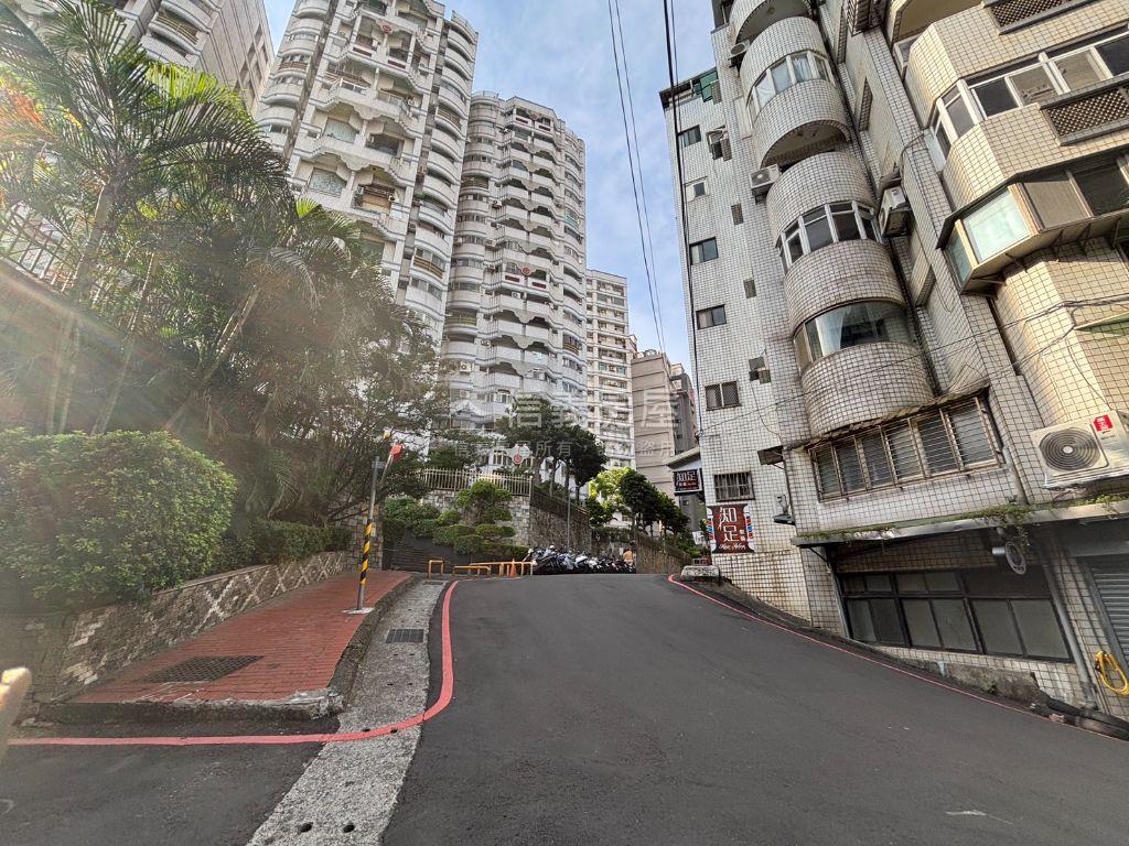 新民街一樓店面房屋室內格局與周邊環境
