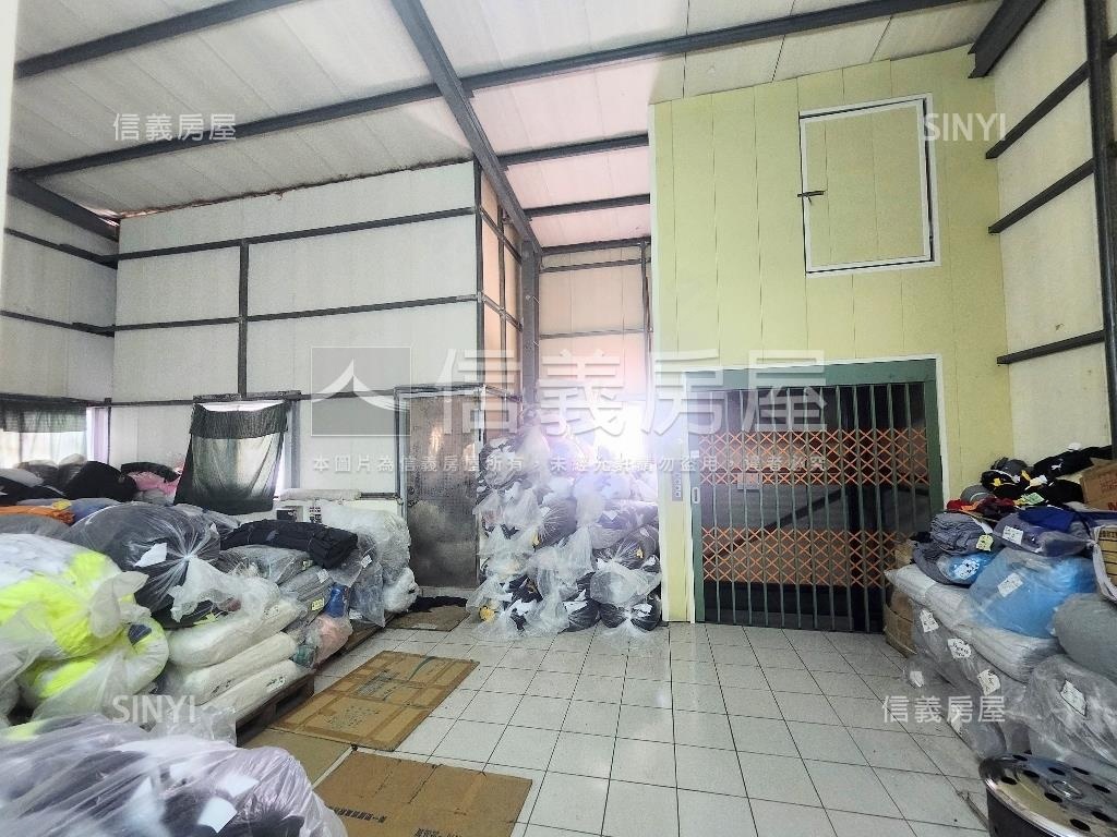 角窗約６６大地坪雙店面房屋室內格局與周邊環境