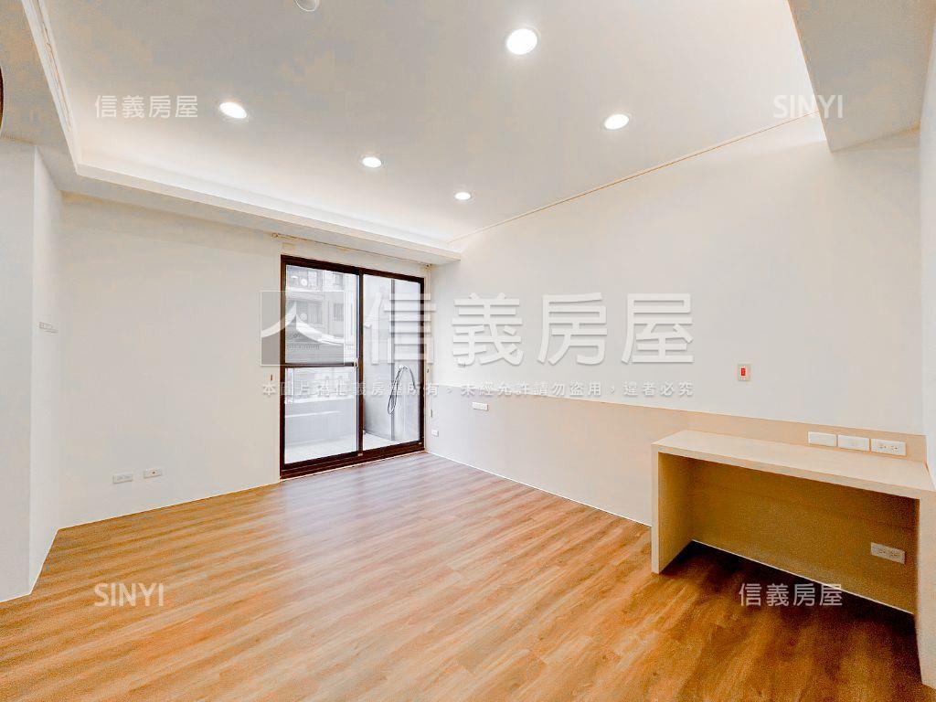 西區品精誠四房雙平面車位房屋室內格局與周邊環境