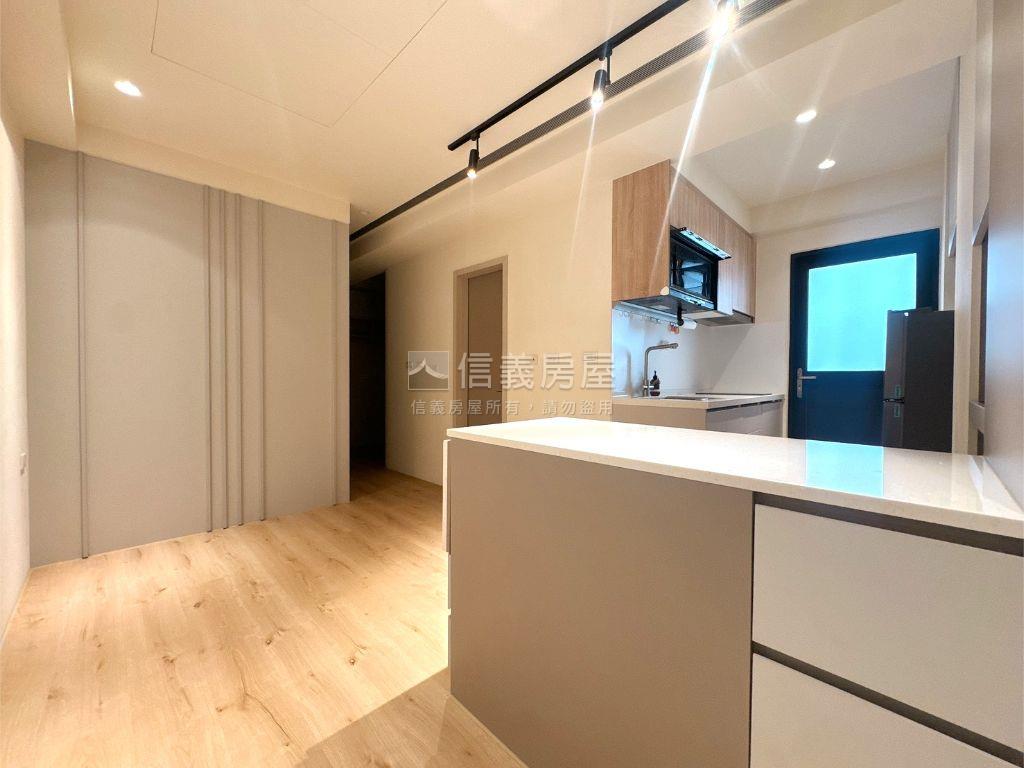 百奕富御溫馨屋房屋室內格局與周邊環境