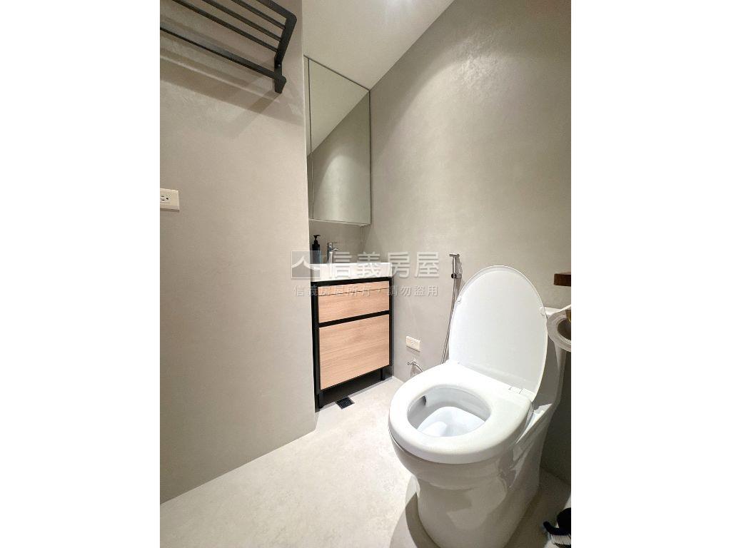 百奕富御溫馨屋房屋室內格局與周邊環境