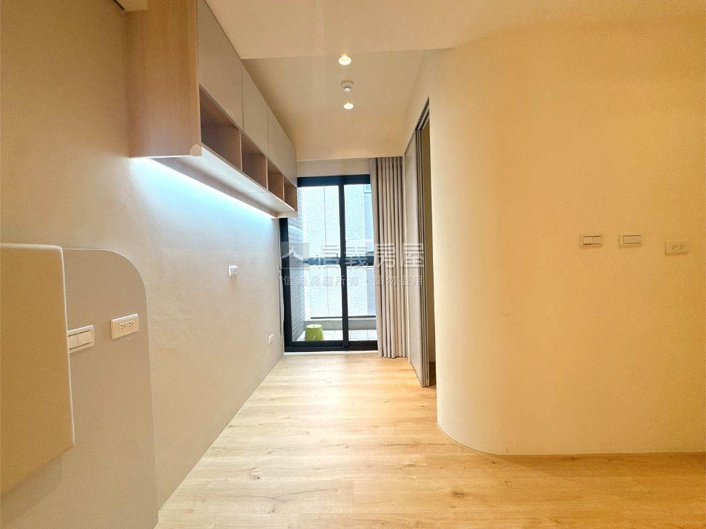 百奕富御溫馨屋房屋室內格局與周邊環境