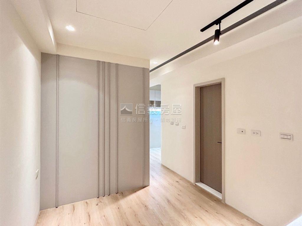 百奕富御溫馨屋房屋室內格局與周邊環境