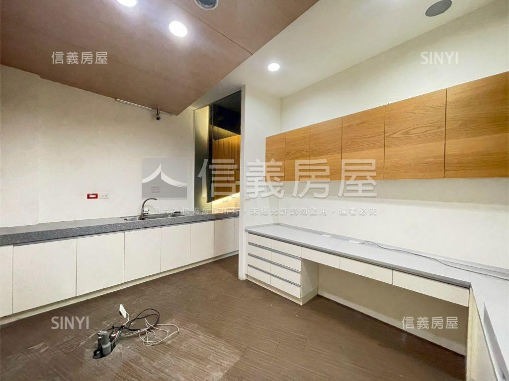 南七期正河南路附車位透店房屋室內格局與周邊環境