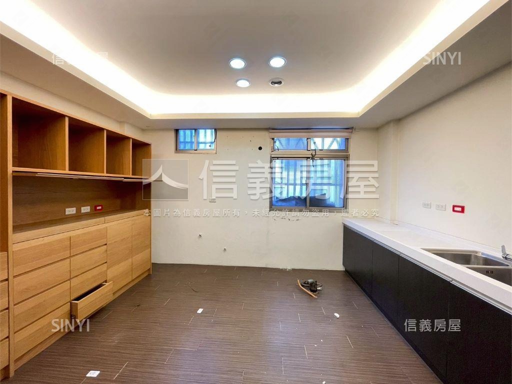 南七期正河南路附車位透店房屋室內格局與周邊環境