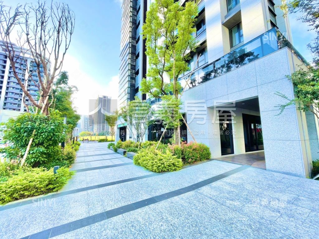 重劃Ｅ區景觀邊間品味臻宅房屋室內格局與周邊環境