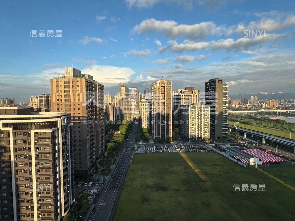 重劃Ｅ區景觀邊間品味臻宅房屋室內格局與周邊環境