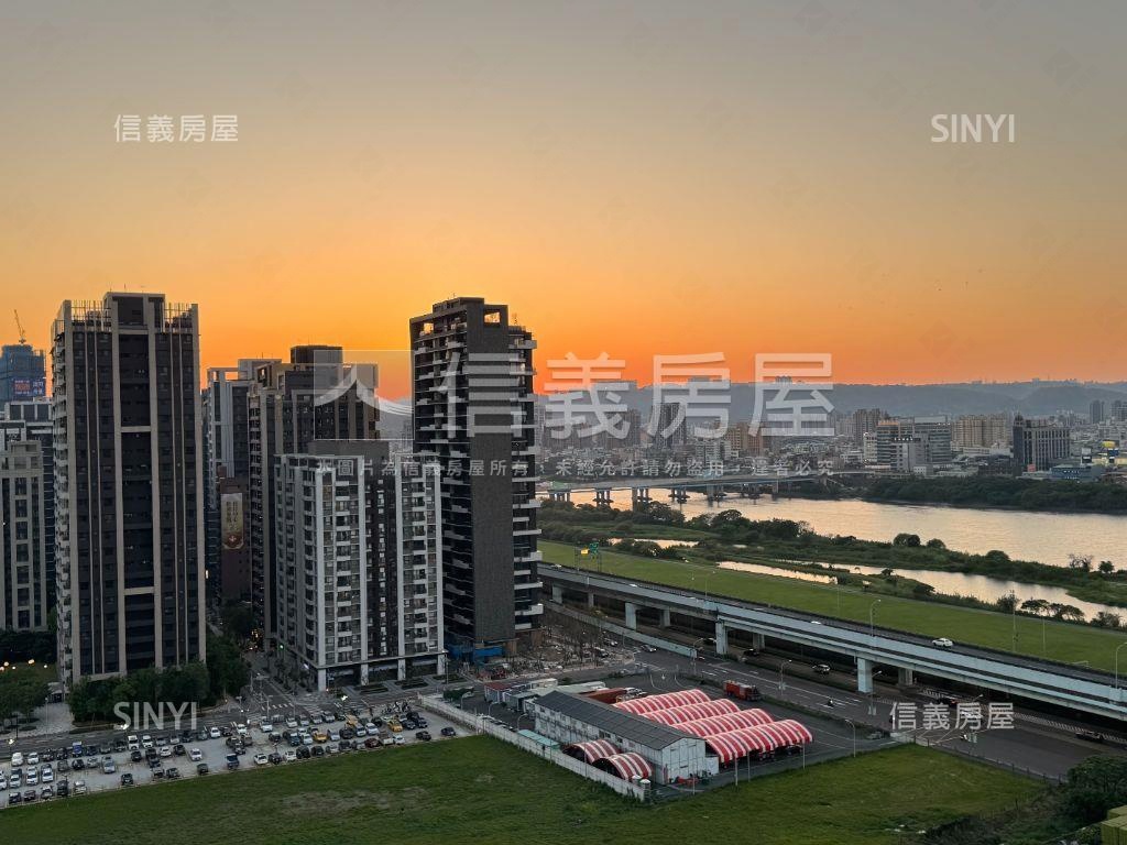 重劃Ｅ區景觀邊間品味臻宅房屋室內格局與周邊環境