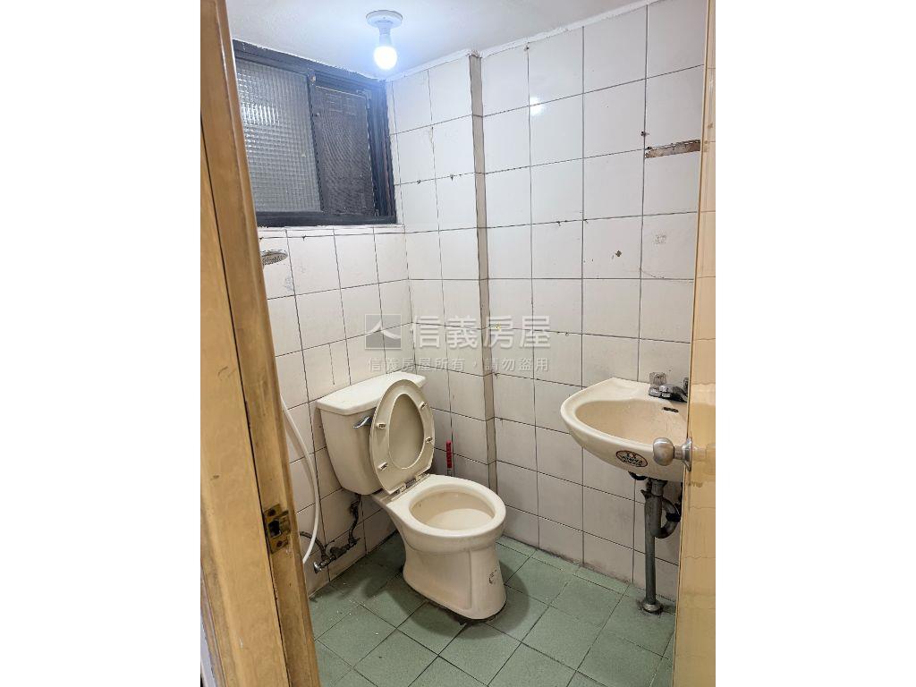 自強路五段低總價房屋室內格局與周邊環境