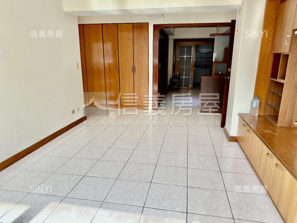 力行面山景四房房屋室內格局與周邊環境