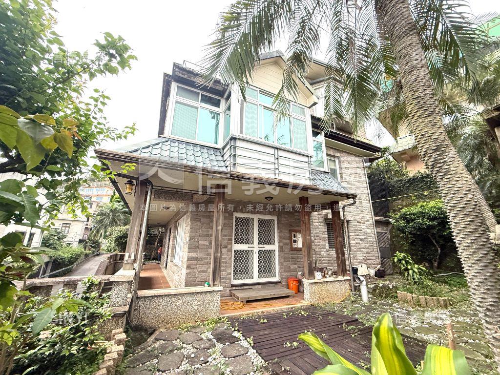 精美裝潢獨棟景觀別墅房屋室內格局與周邊環境