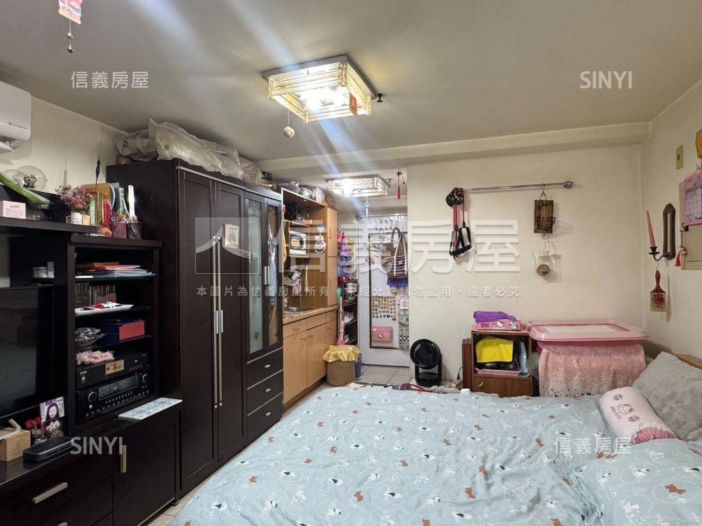 近勤美商圈小資視野套房房屋室內格局與周邊環境