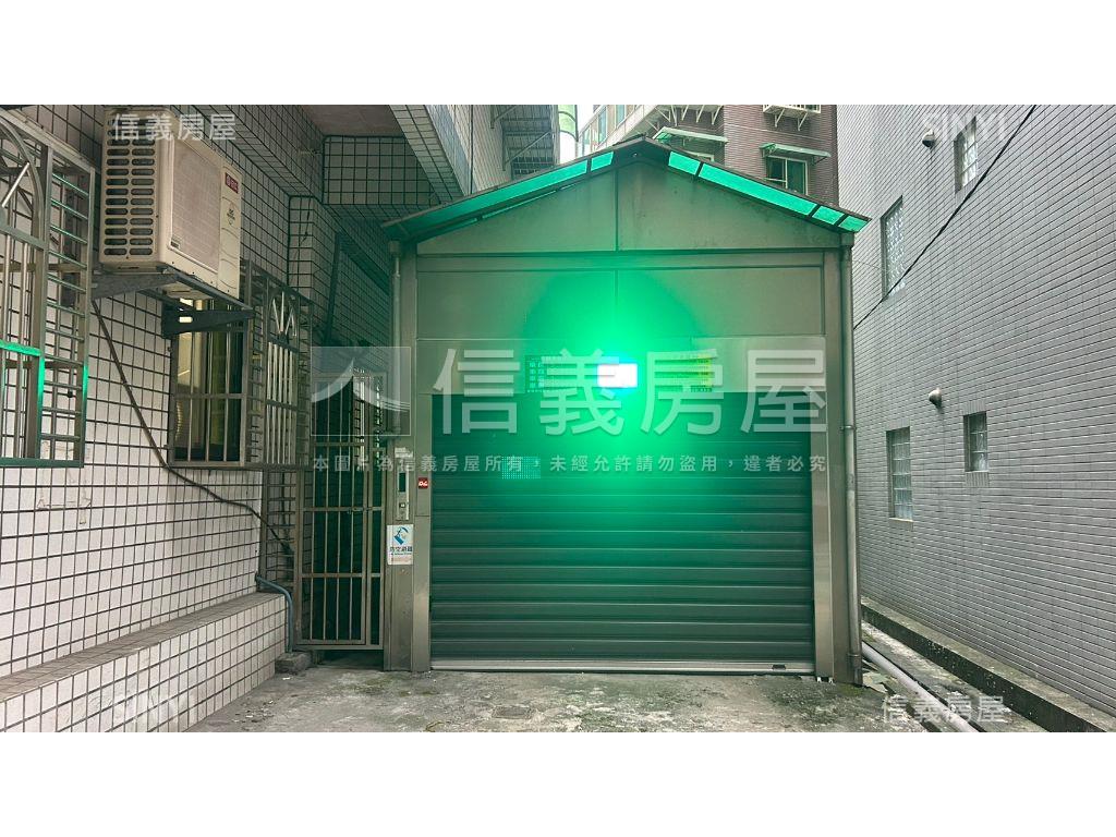 近火車、捷運˙低總價４房房屋室內格局與周邊環境