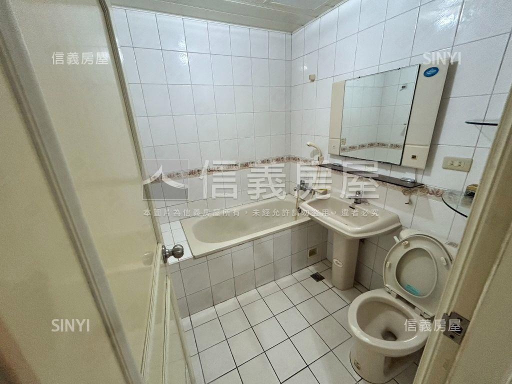 中央明亮大３房房屋室內格局與周邊環境