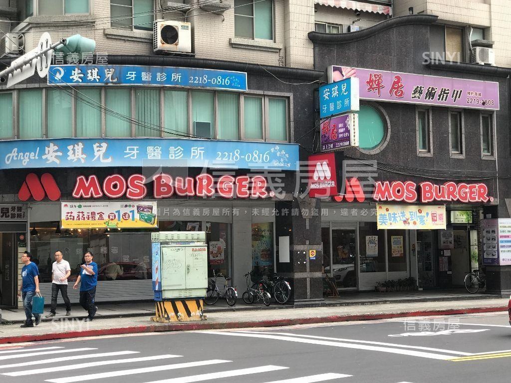 中央明亮大３房房屋室內格局與周邊環境