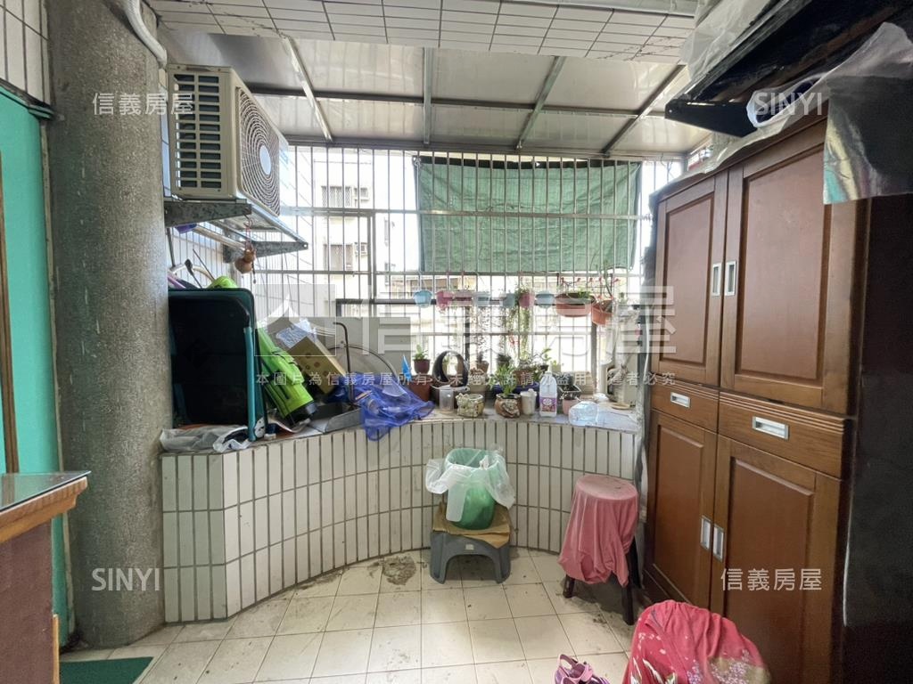 竹光路漂亮美三房房屋室內格局與周邊環境