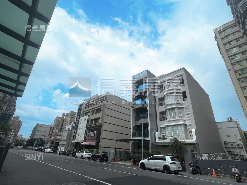 艾美巨蛋·Ｄ－９兩房平車房屋室內格局與周邊環境