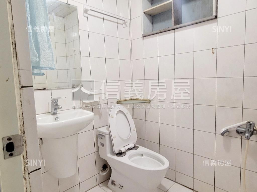 大坪林大面寬一樓房屋室內格局與周邊環境