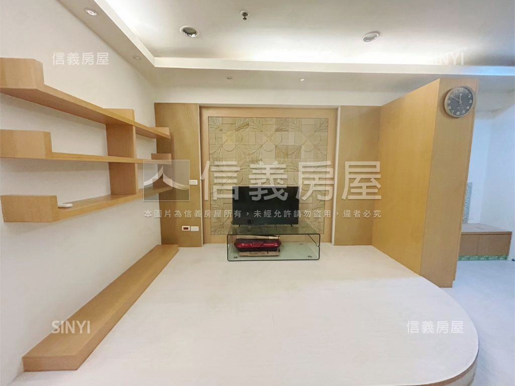 雪梨邊間雙陽台車位戶房屋室內格局與周邊環境
