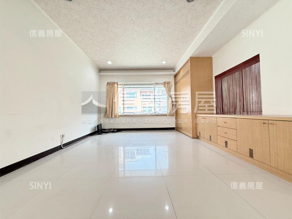 近澄清湖皇朝稀有車墅房屋室內格局與周邊環境